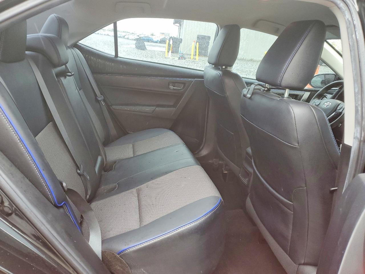 2019 TOYOTA COROLLA SE photo 19