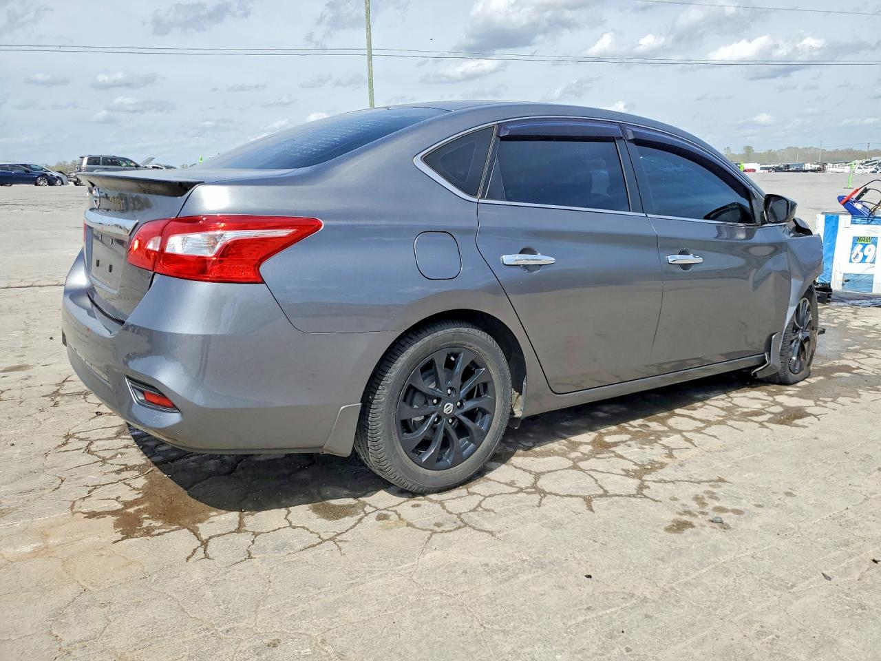 2018 NISSAN SENTRA S photo 7
