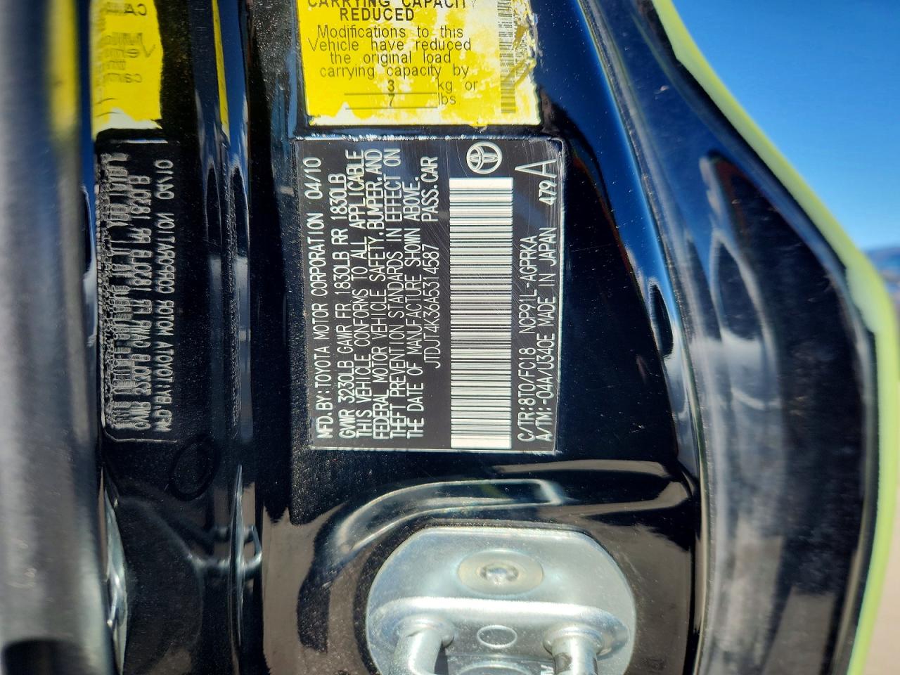 2010 TOYOTA YARIS BASE photo 37