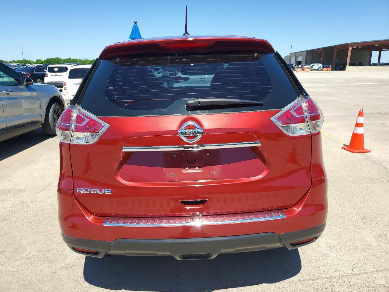 2016 NISSAN ROGUE S photo 16