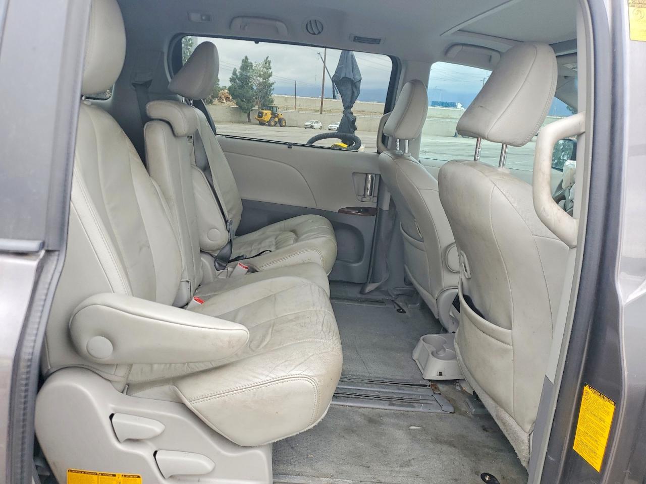 2014 TOYOTA SIENNA XLE 8-PASSENGER photo 21