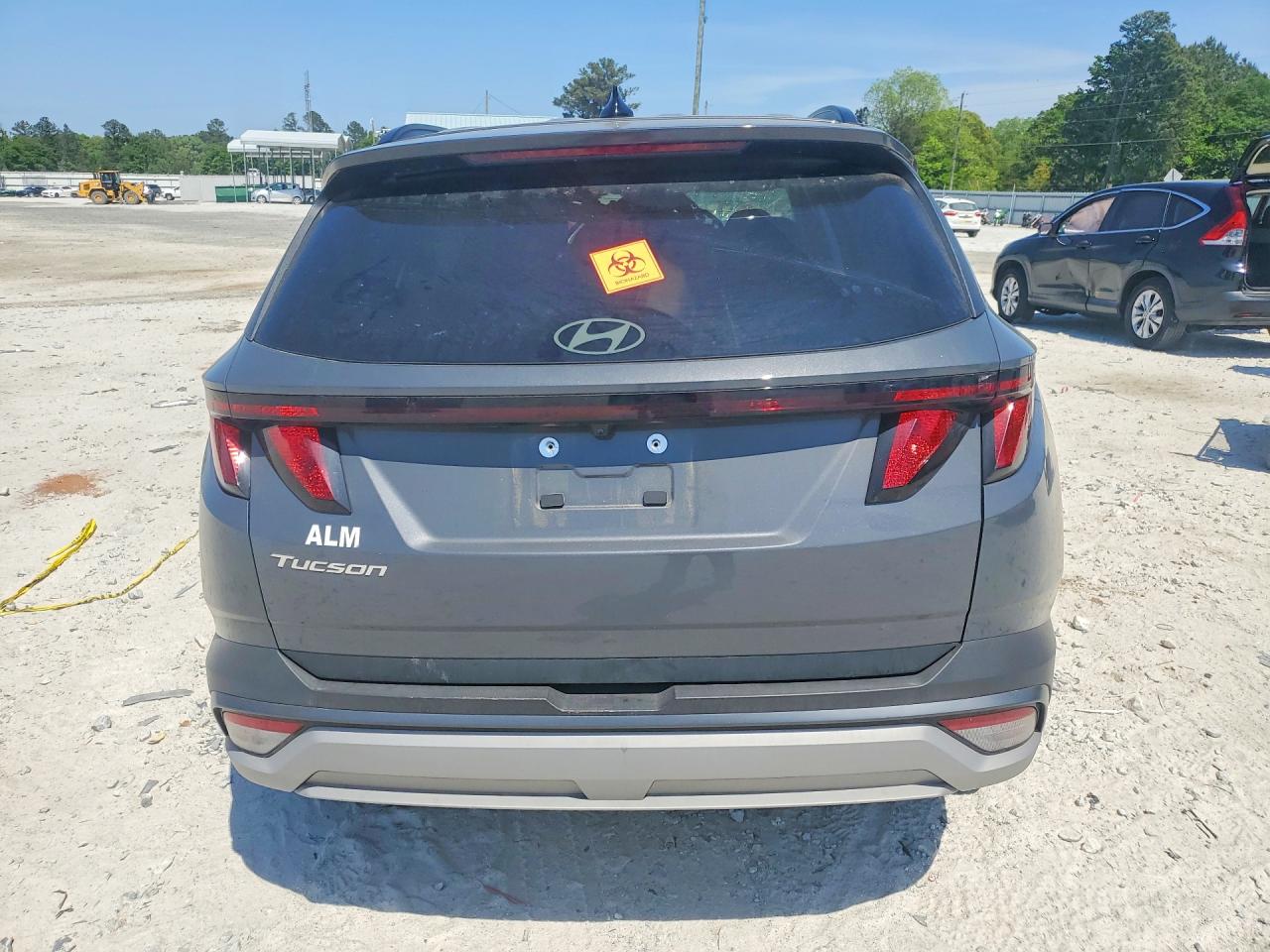 2025 HYUNDAI TUCSON SEL photo 6