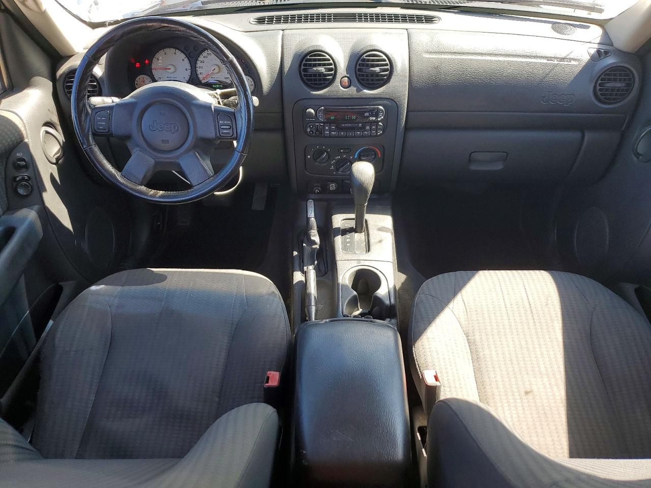 2002 JEEP LIBERTY SPORT photo 15