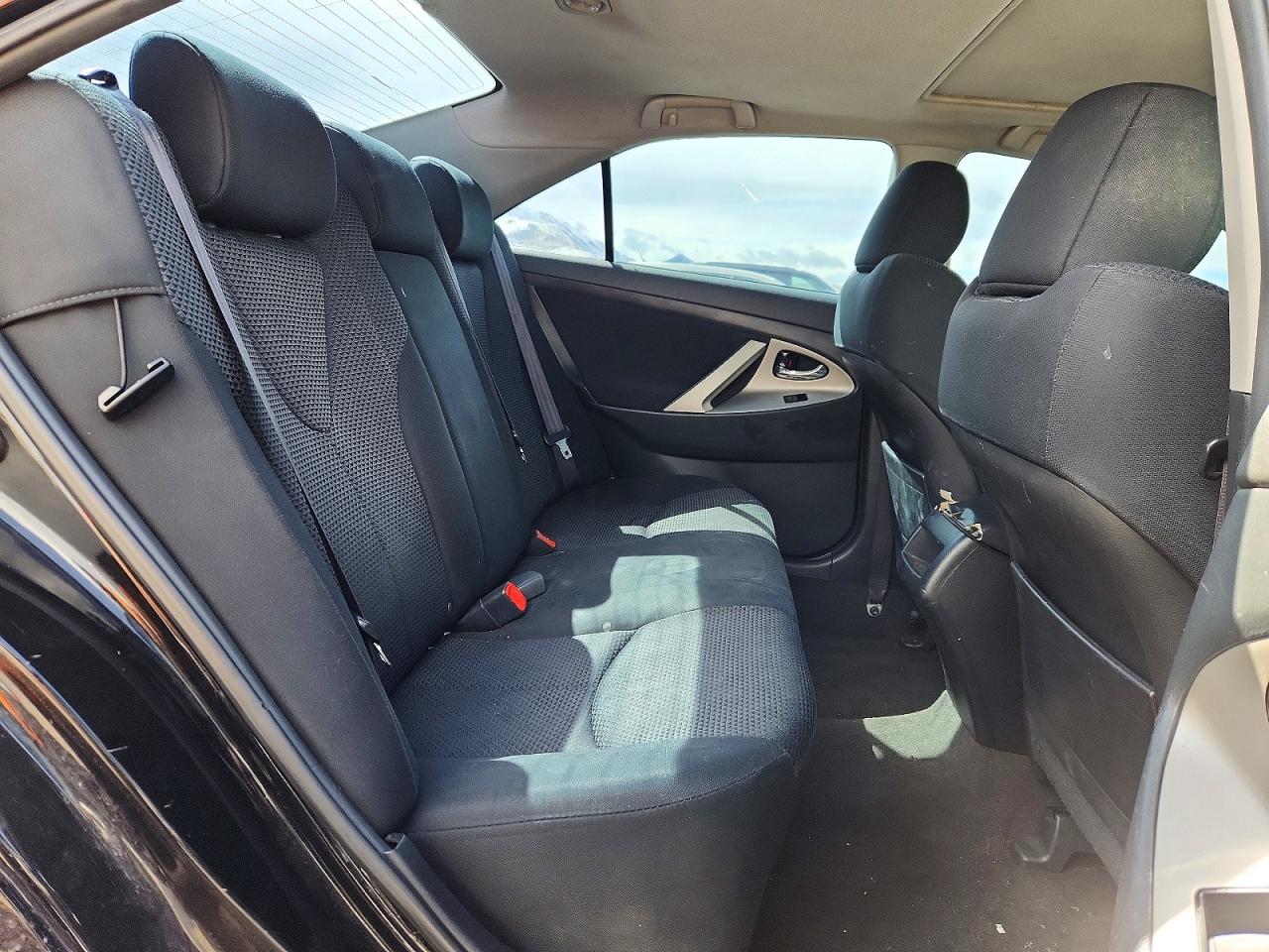 2009 TOYOTA CAMRY SE photo 10