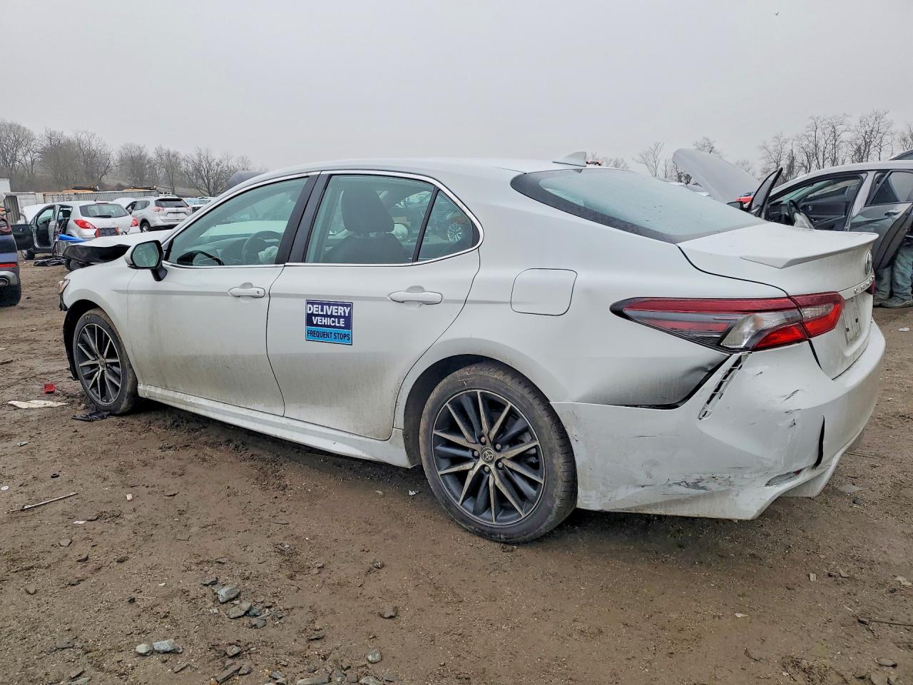 2023 TOYOTA CAMRY SE photo 4