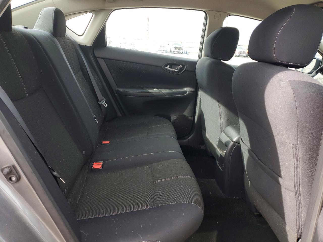 2016 NISSAN SENTRA photo 10