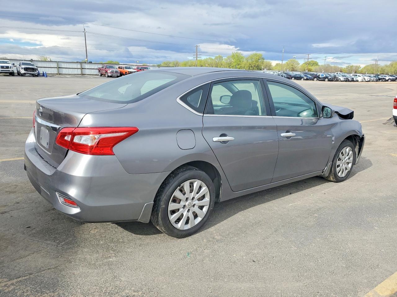 2016 NISSAN SENTRA photo 3