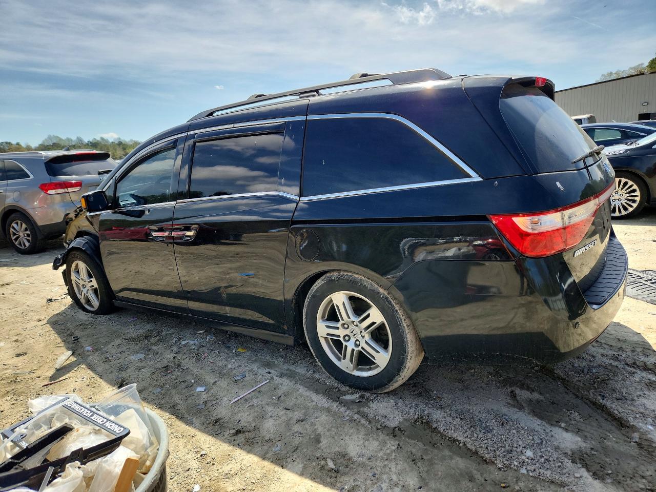 2012 HONDA ODYSSEY TOURING photo 4