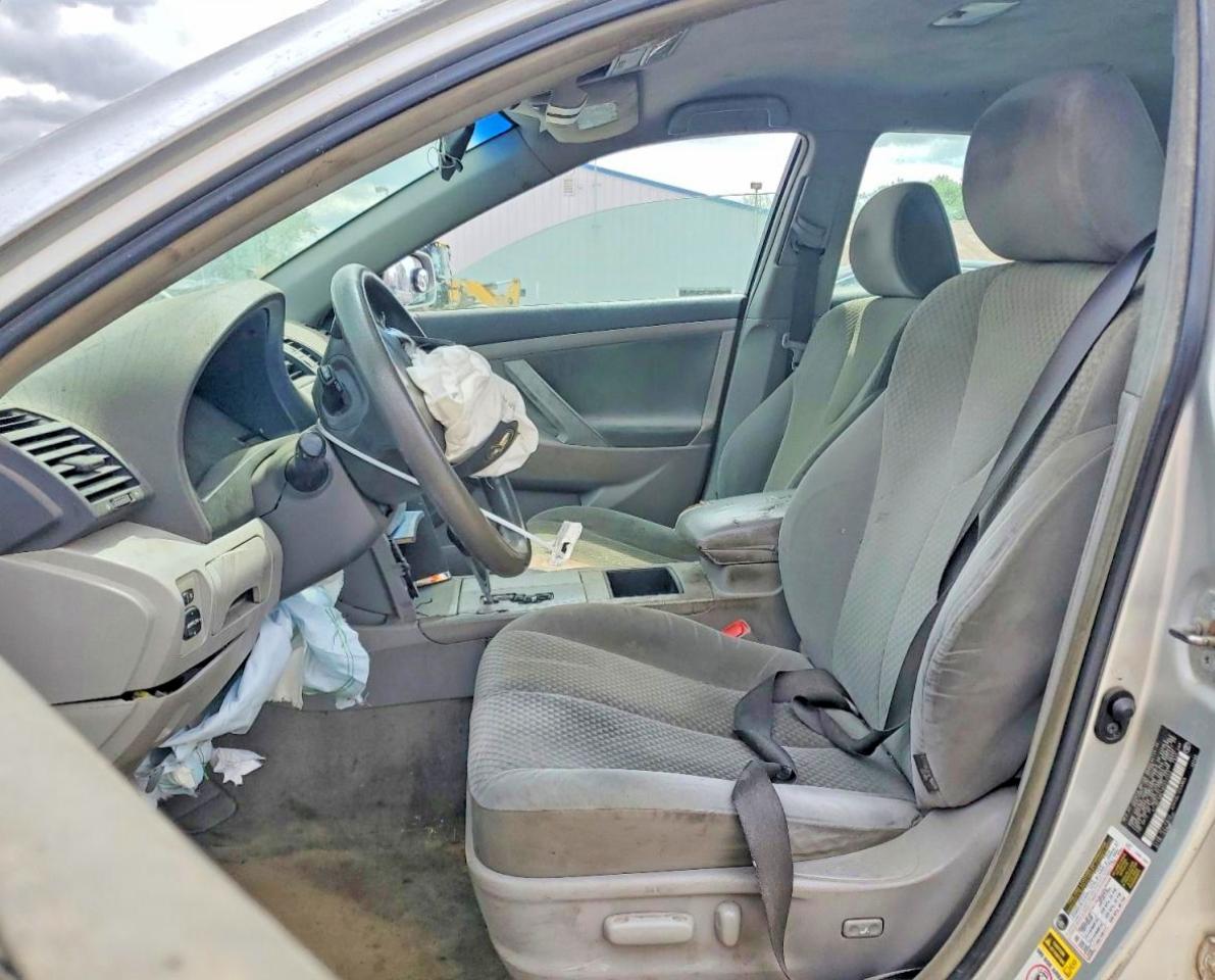 2009 TOYOTA CAMRY LE photo 7