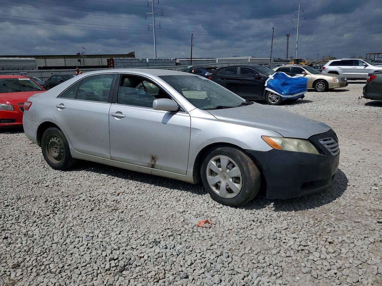 2009 TOYOTA CAMRY LE photo 4