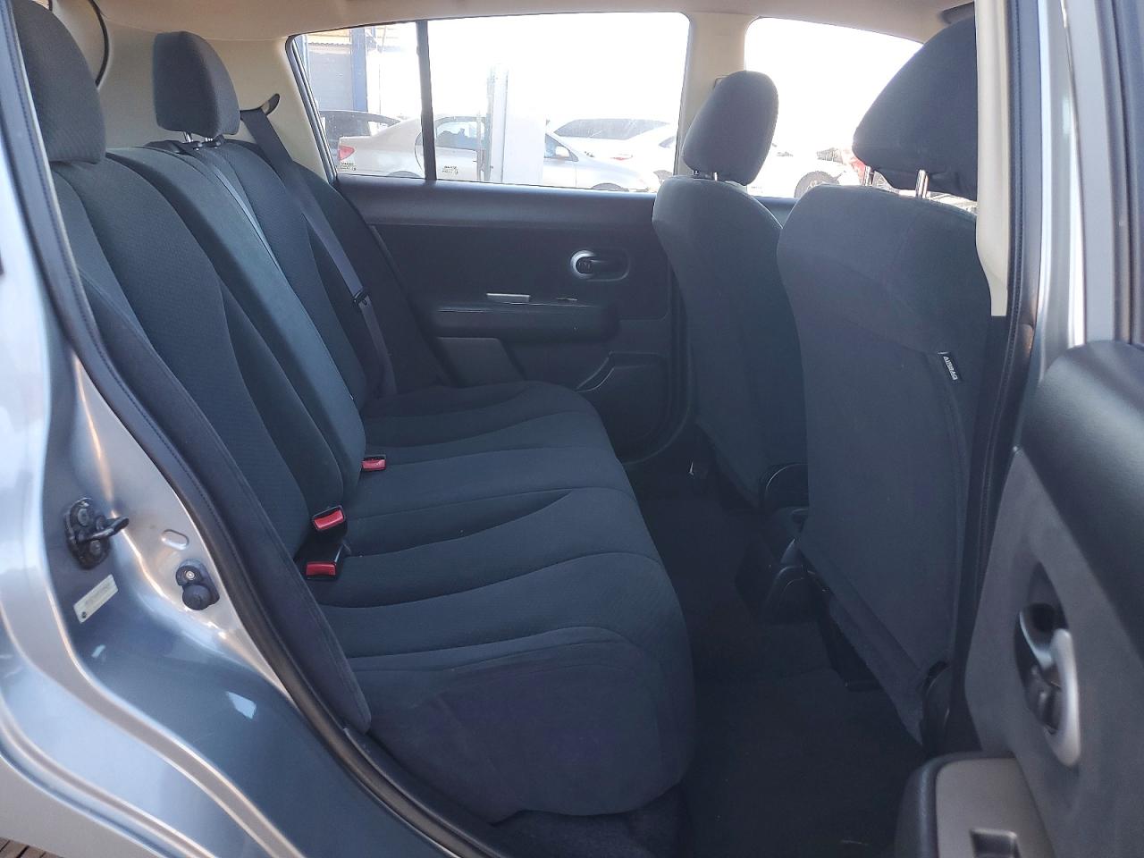 2012 NISSAN VERSA 1.8 S photo 19