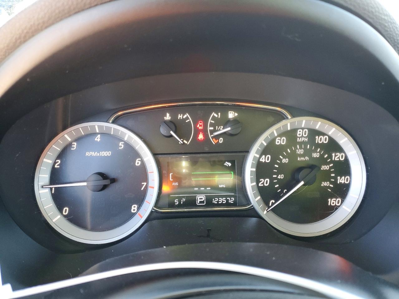 2015 NISSAN SENTRA SV photo 25