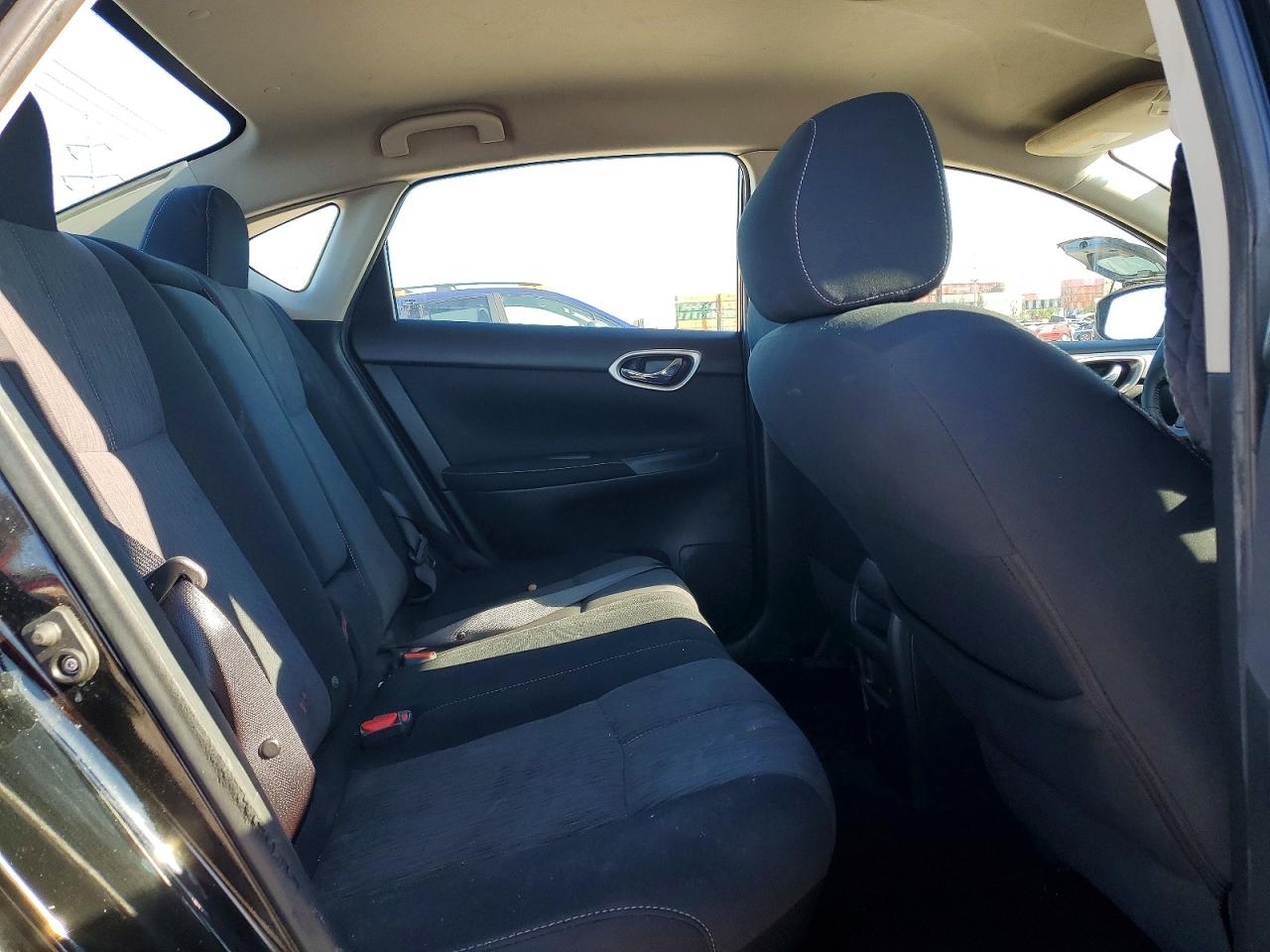 2015 NISSAN SENTRA SV photo 28