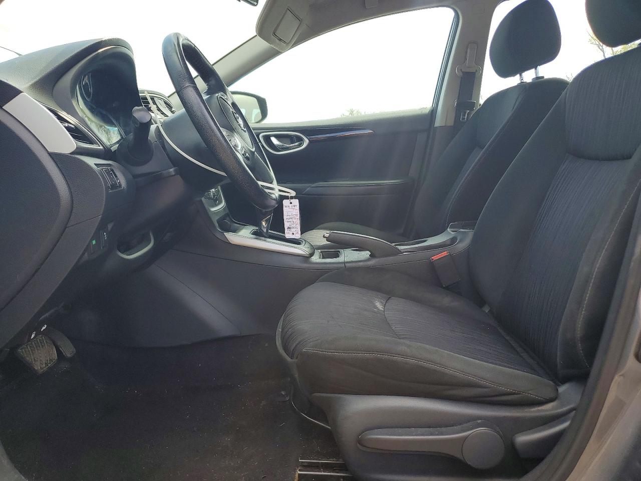 2019 NISSAN SENTRA SV photo 7