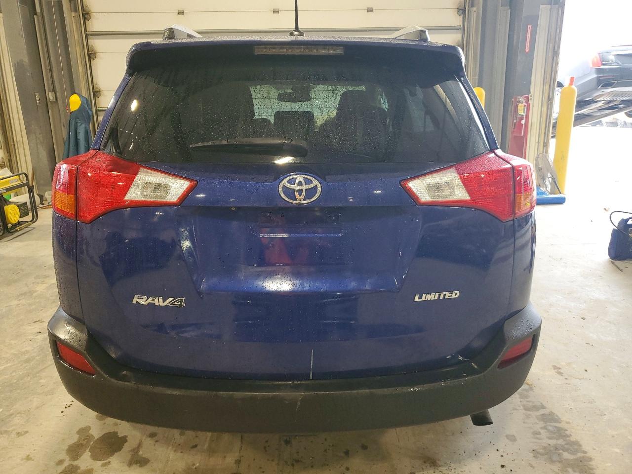 2015 TOYOTA RAV4 LIMITED photo 6