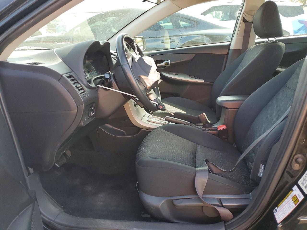 2010 TOYOTA COROLLA S photo 7