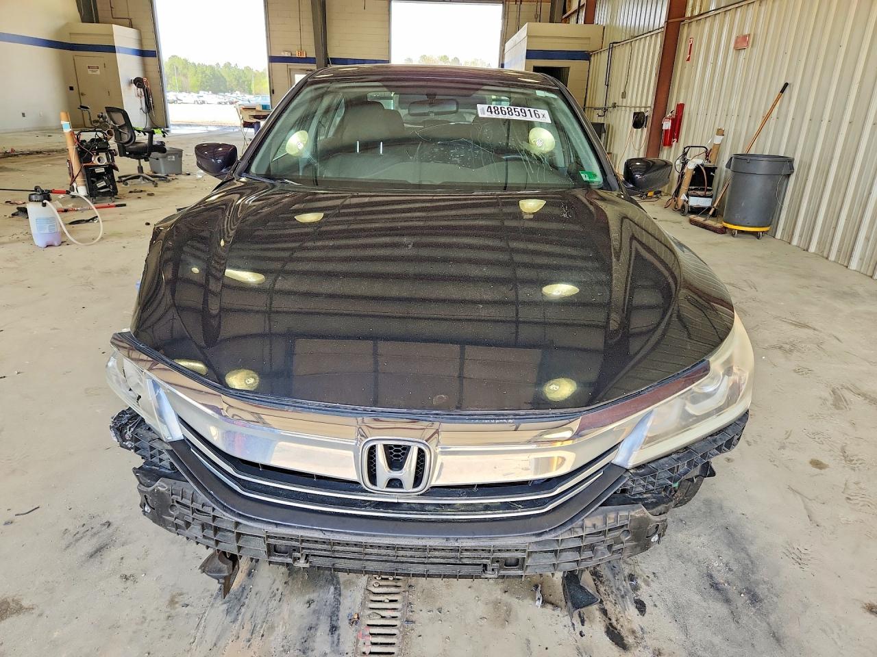 2016 HONDA ACCORD LX photo 9
