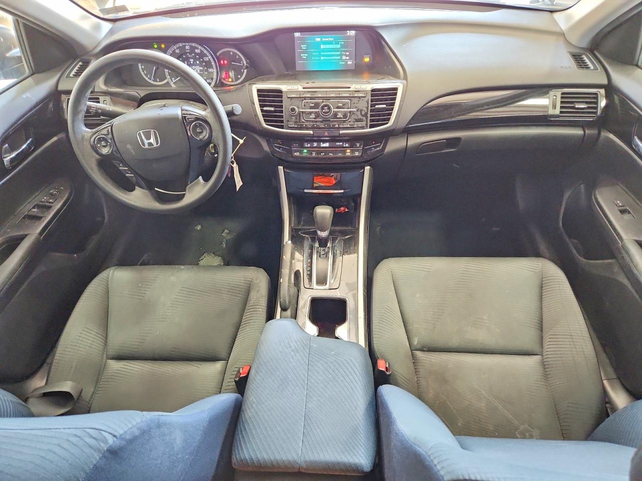 2016 HONDA ACCORD LX photo 15
