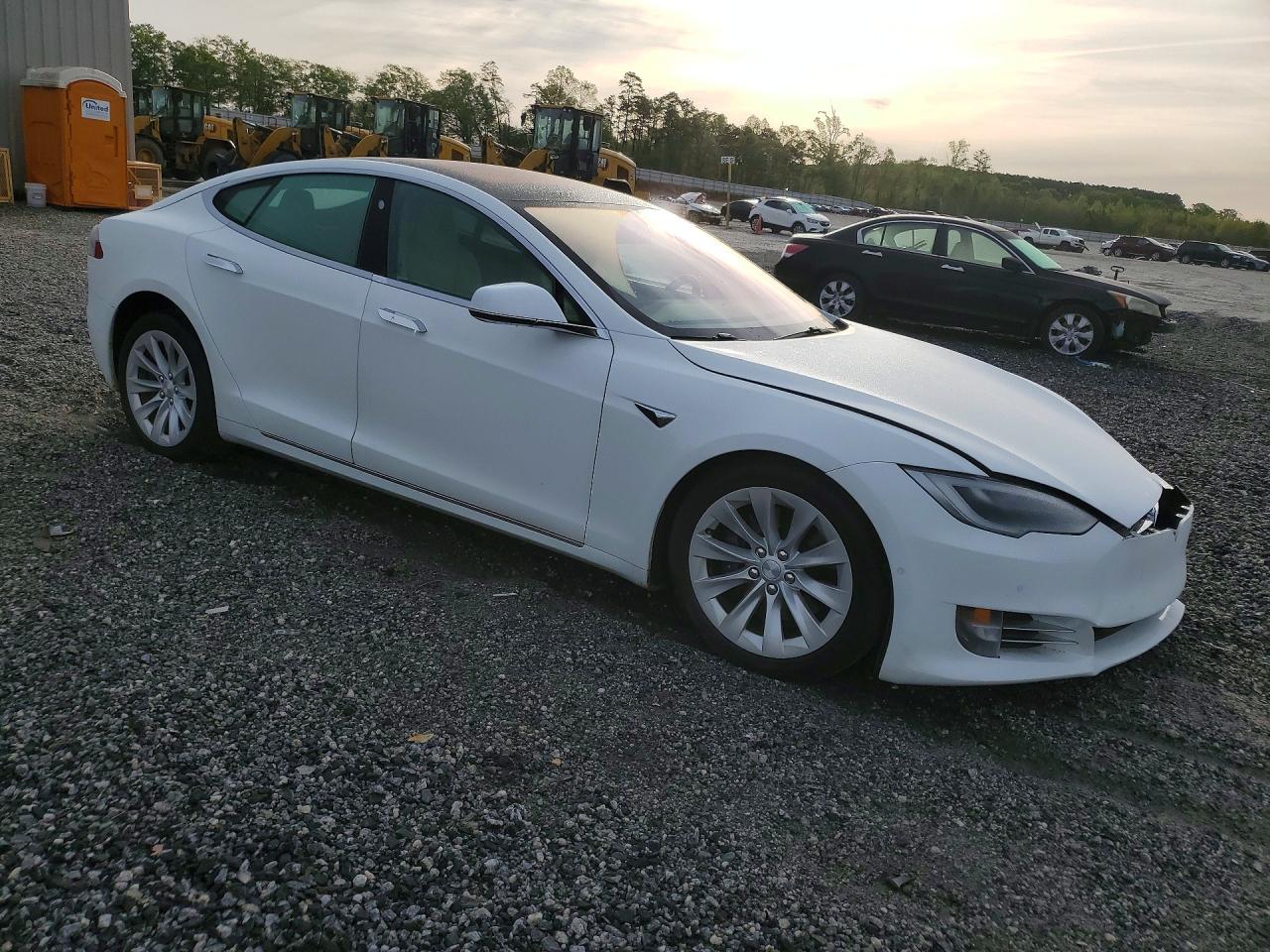 2018 TESLA MODEL S photo 10