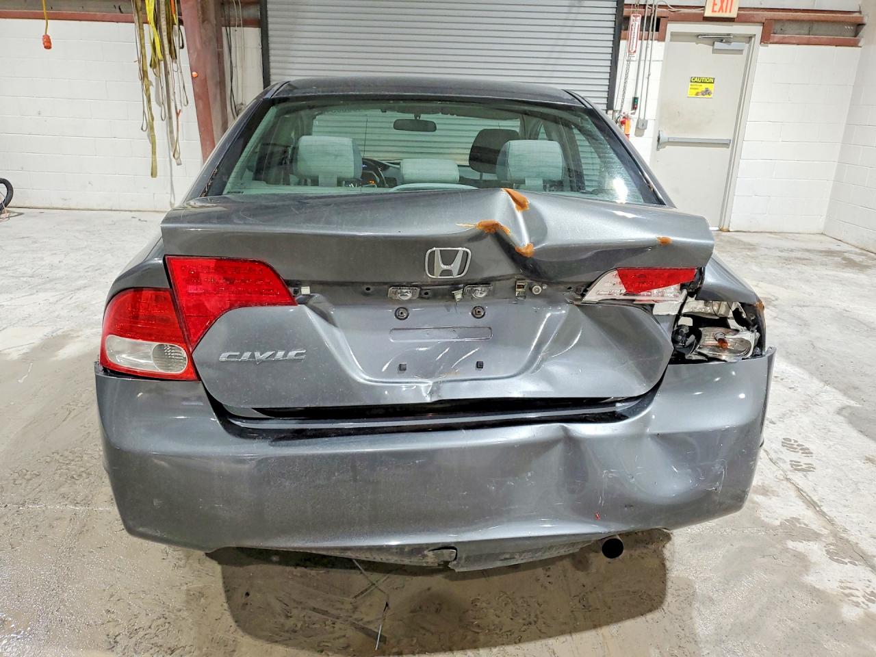 2010 HONDA CIVIC LX photo 11