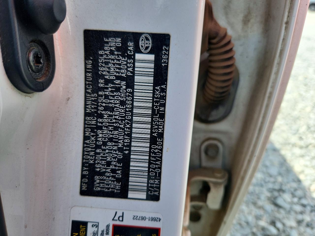 2016 TOYOTA CAMRY SE photo 25