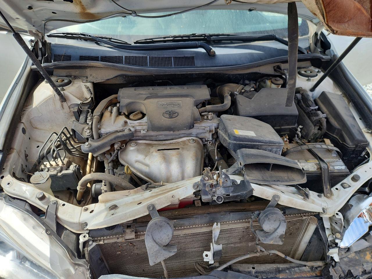 2016 TOYOTA CAMRY SE photo 21