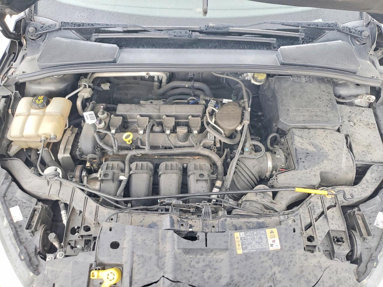 2015 FORD FOCUS SE photo 31