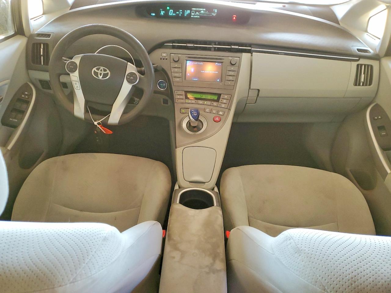 2012 TOYOTA PRIUS TWO photo 15