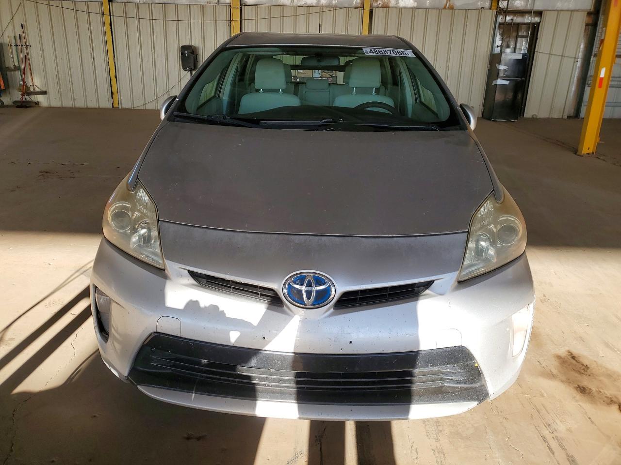 2012 TOYOTA PRIUS TWO photo 9