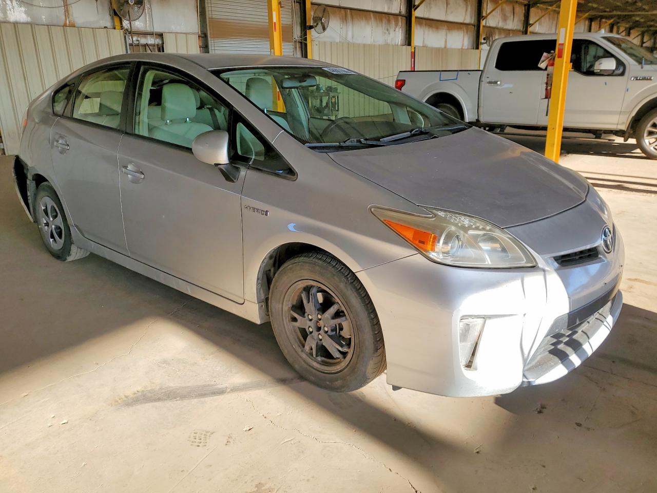 2012 TOYOTA PRIUS TWO photo 7