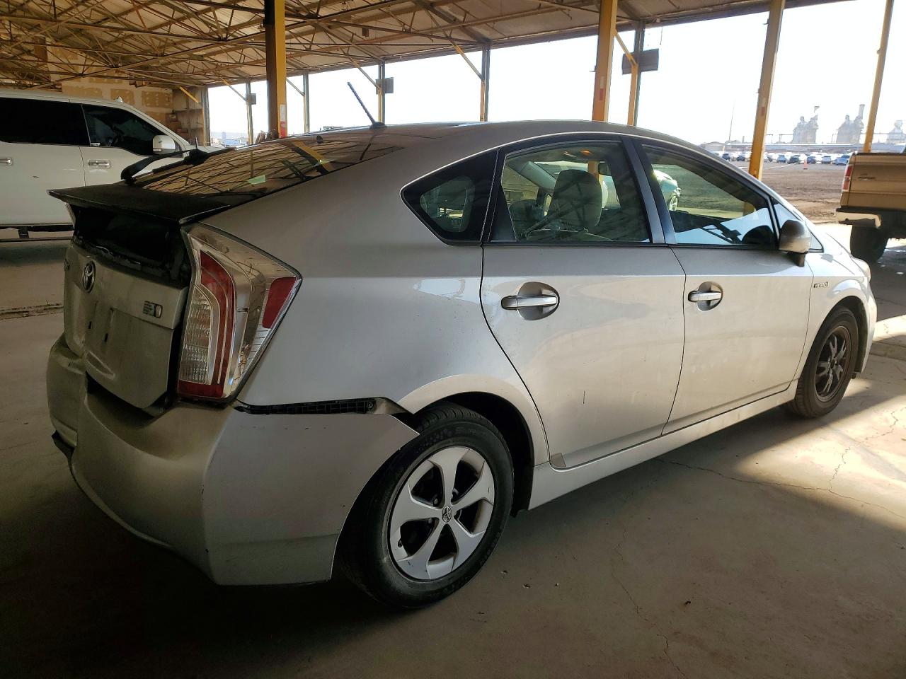 2012 TOYOTA PRIUS TWO photo 5