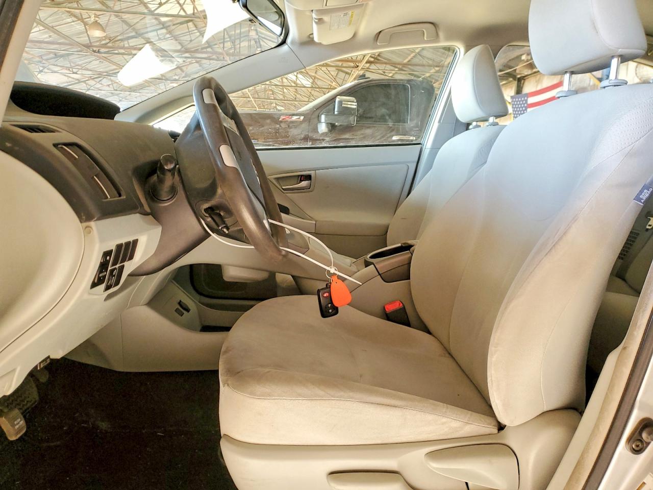 2012 TOYOTA PRIUS TWO photo 13