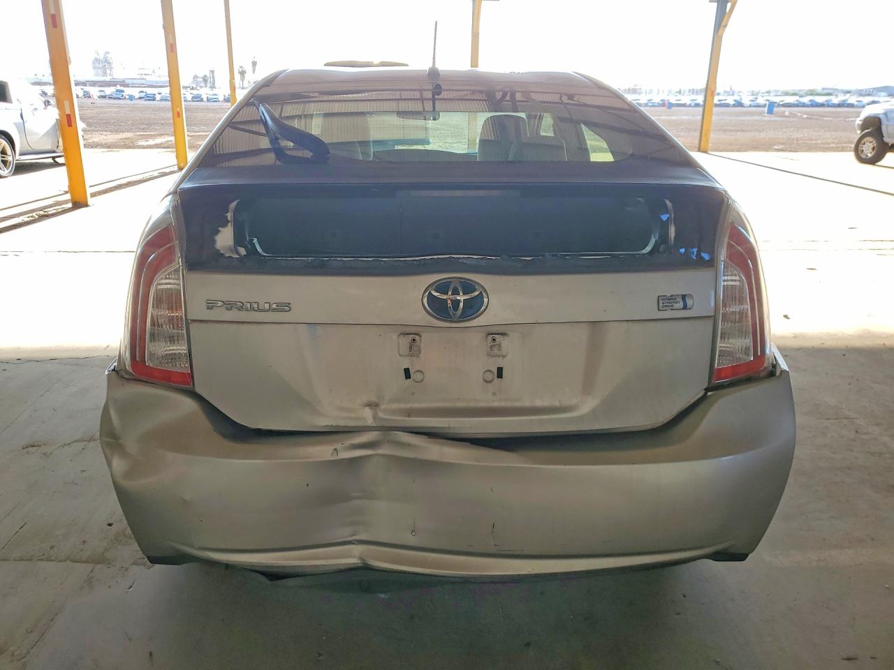 2012 TOYOTA PRIUS TWO photo 11