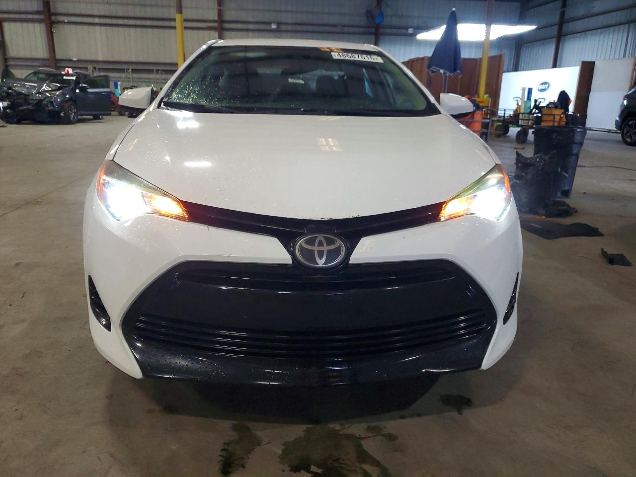 2018 TOYOTA COROLLA LE photo 9