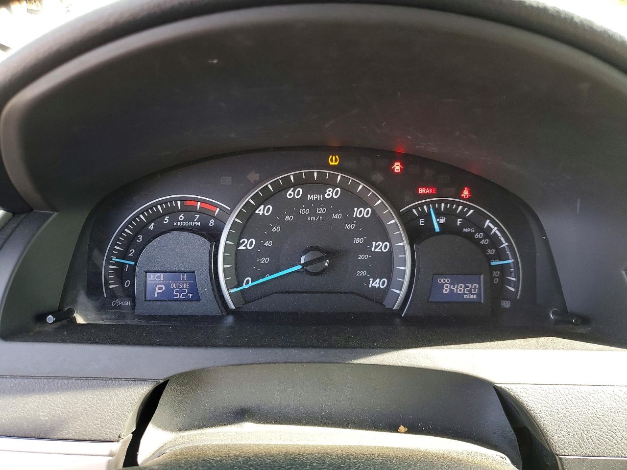 2012 TOYOTA CAMRY LE photo 25