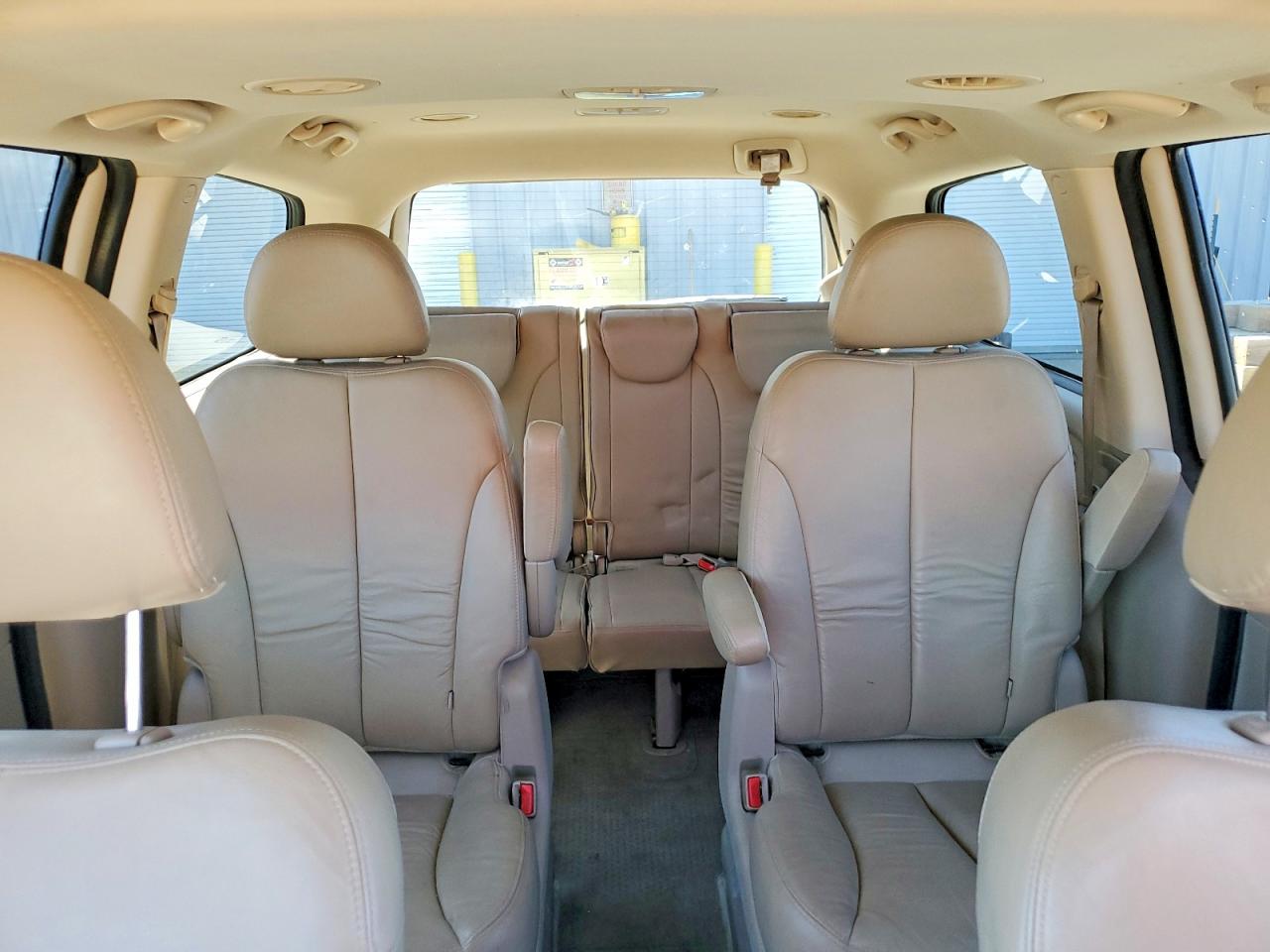 2012 KIA SEDONA EX photo 19