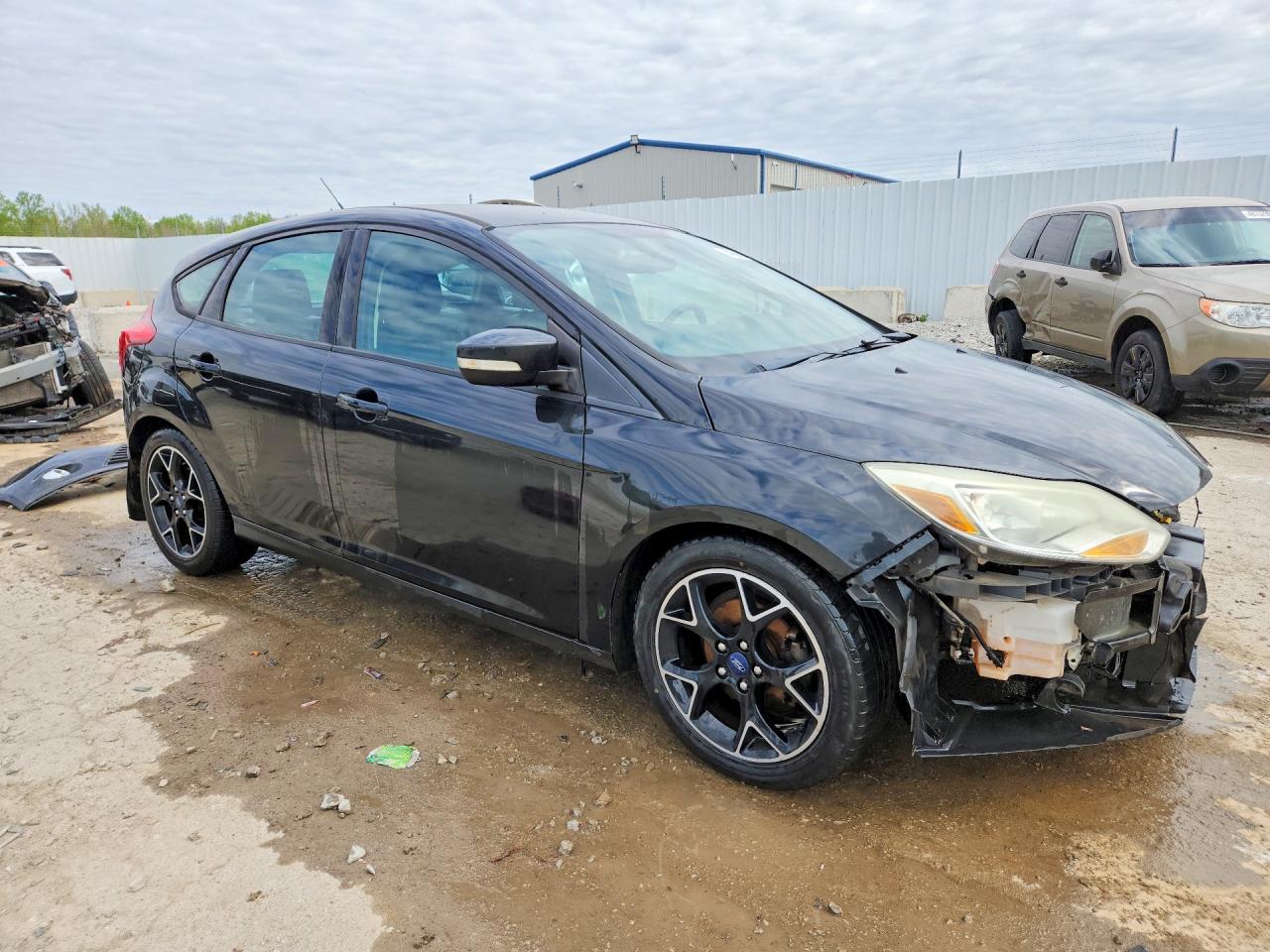 2014 FORD FOCUS SE photo 10