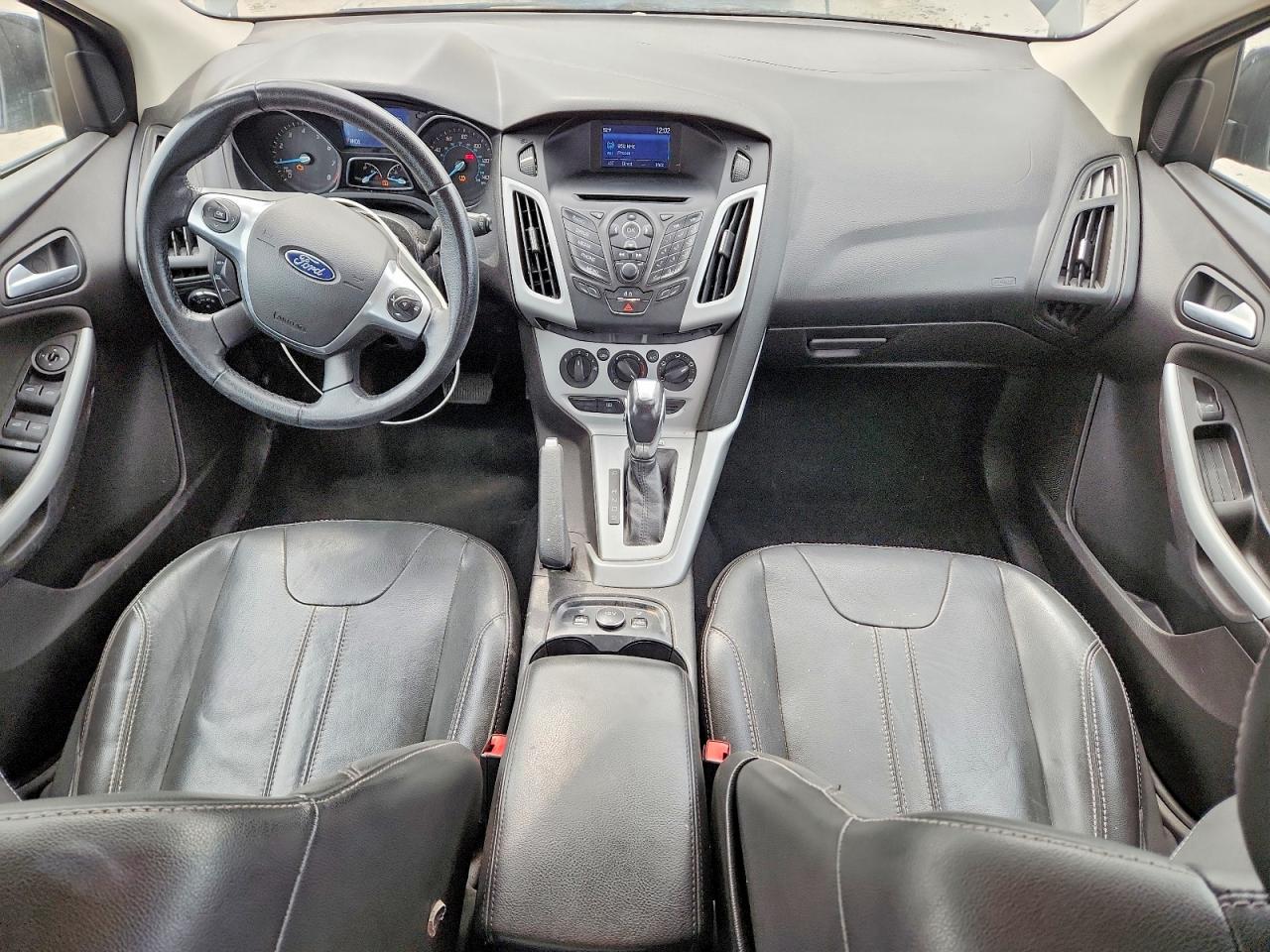2014 FORD FOCUS SE photo 22