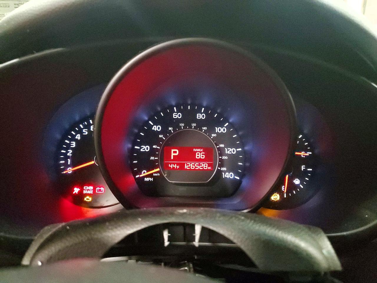 2016 KIA SOUL + photo 17