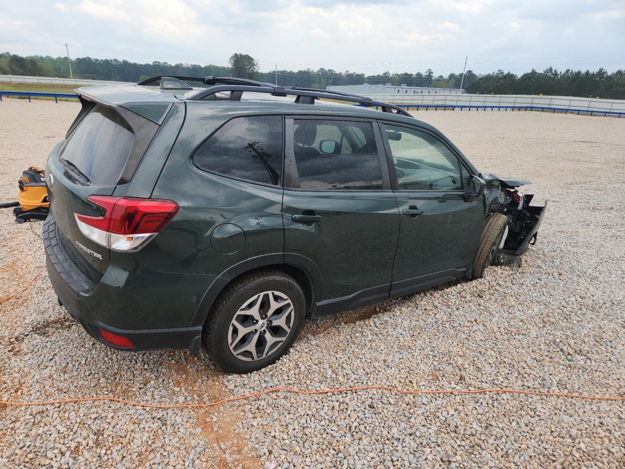 2022 SUBARU FORESTER PREMIUM photo 5