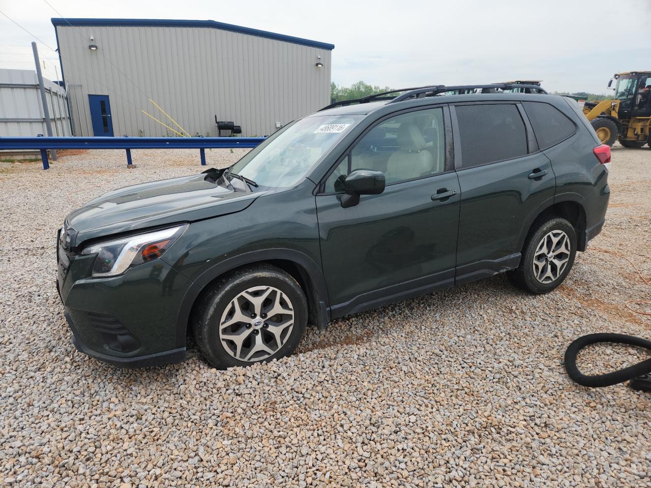 2022 SUBARU FORESTER