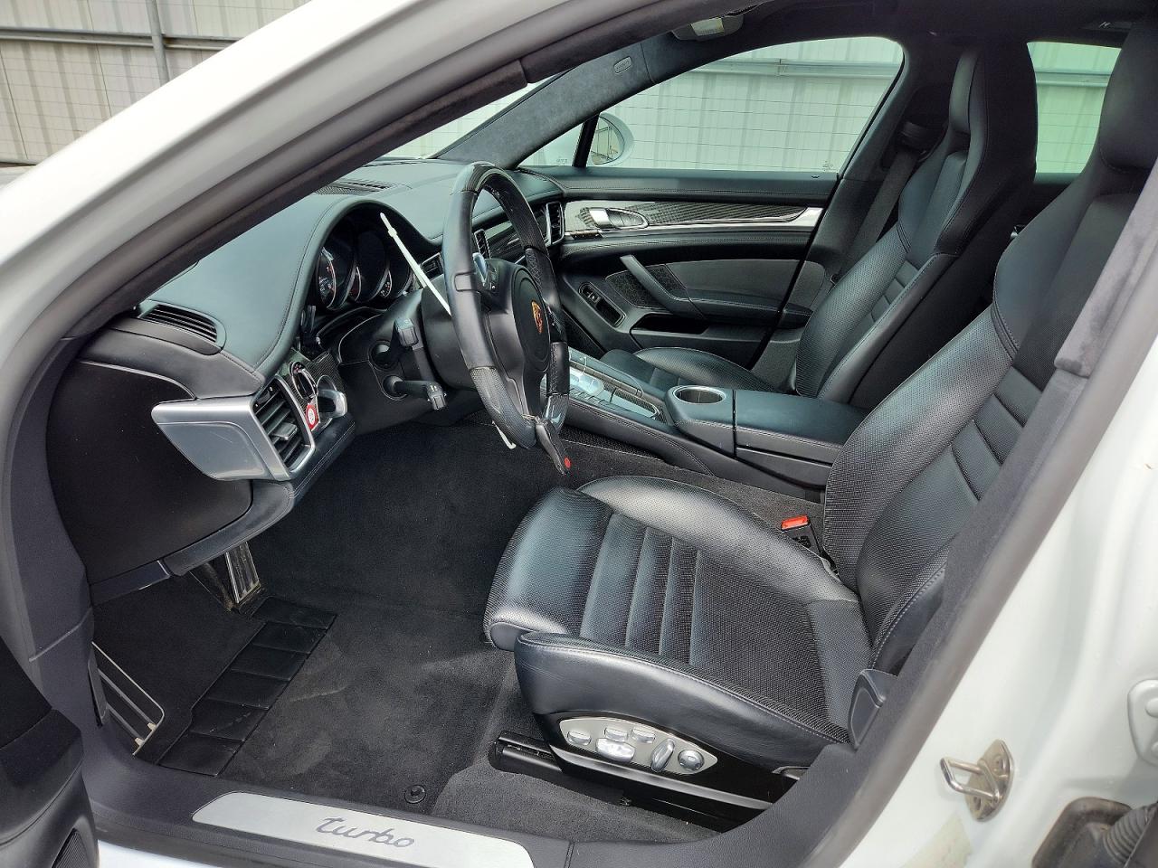 2015 PORSCHE PANAMERA TURBO photo 7
