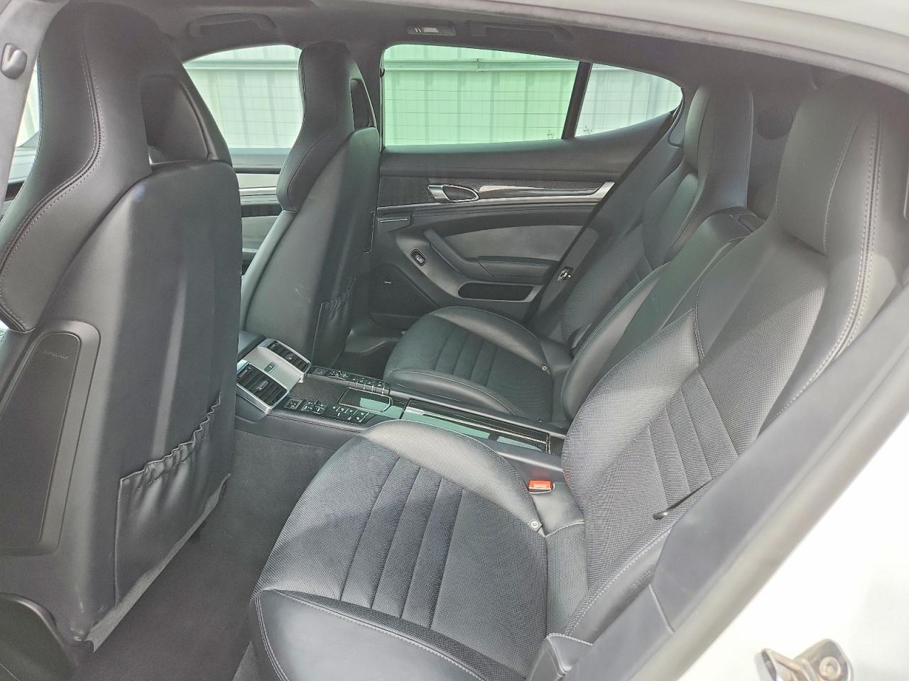 2015 PORSCHE PANAMERA TURBO photo 10