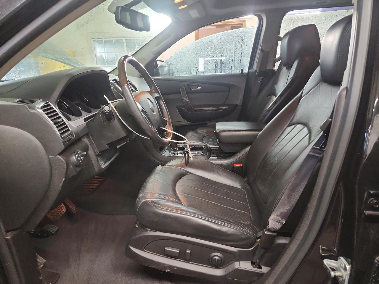 2011 GMC ACADIA DENALI photo 13