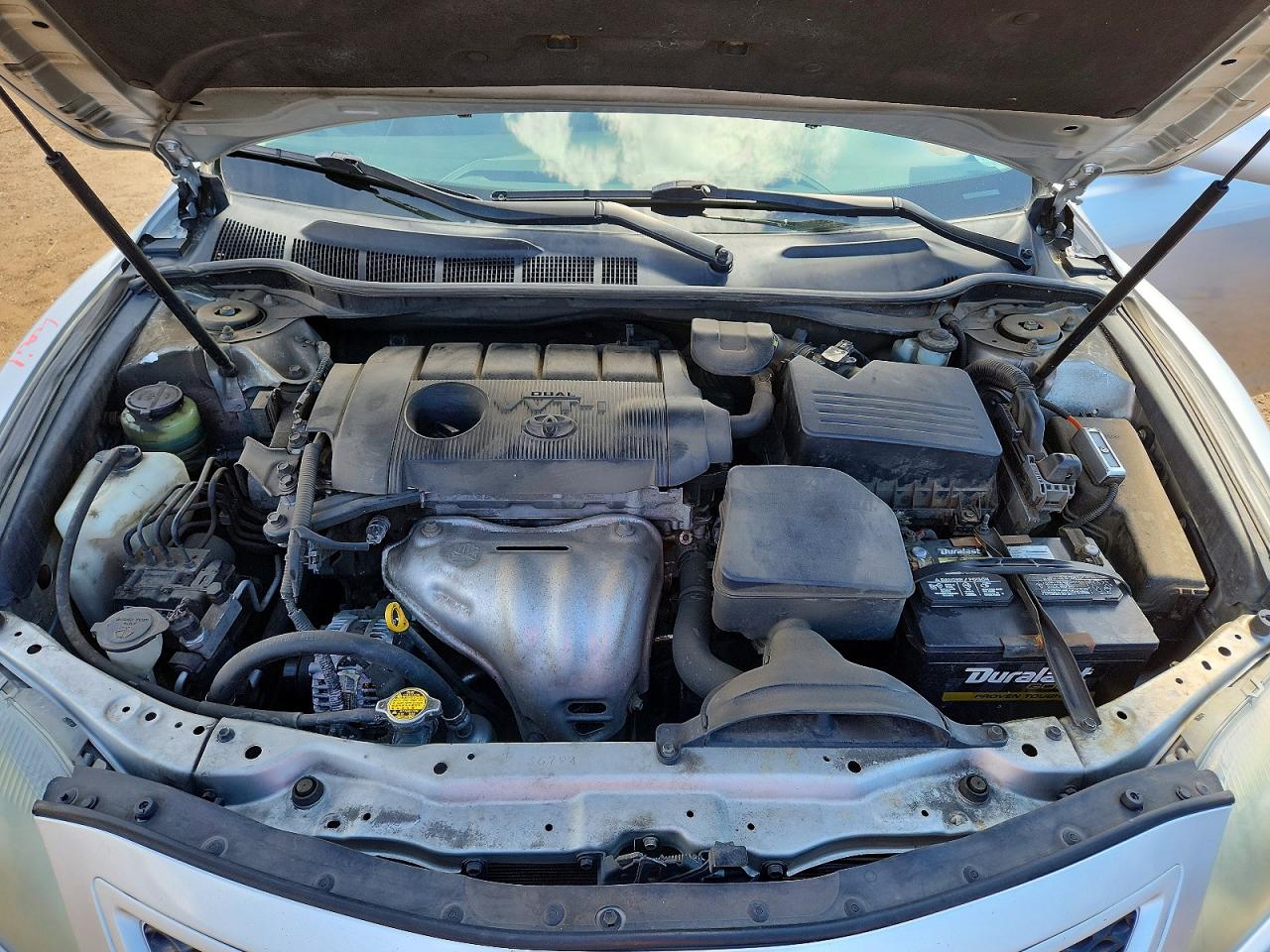 2010 TOYOTA CAMRY SE photo 21