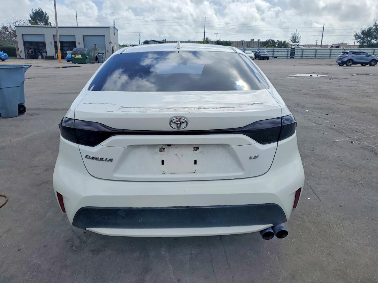 2020 TOYOTA COROLLA LE photo 11