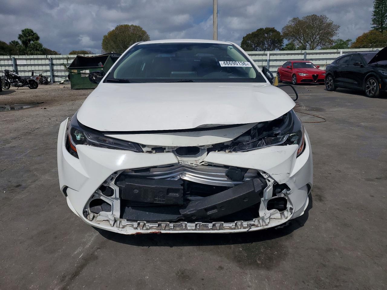 2020 TOYOTA COROLLA LE photo 9