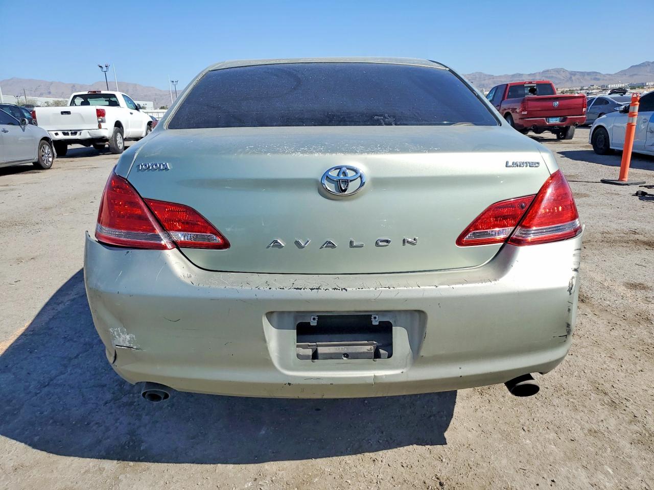 2005 TOYOTA AVALON LIMITED photo 11