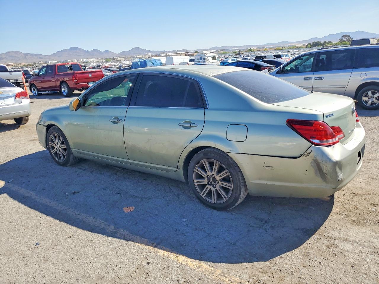 2005 TOYOTA AVALON LIMITED photo 3