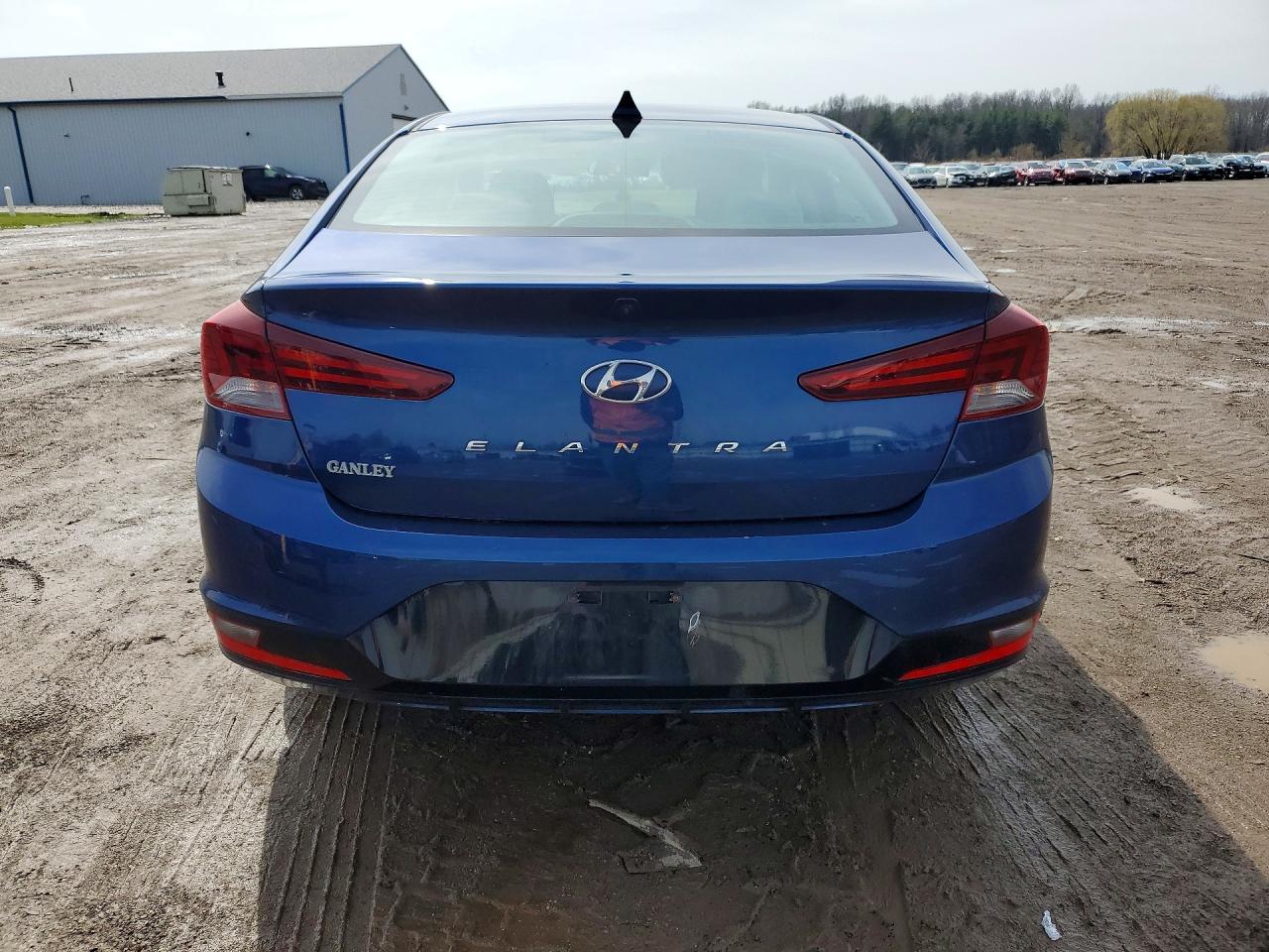 2020 HYUNDAI ELANTRA SEL photo 11